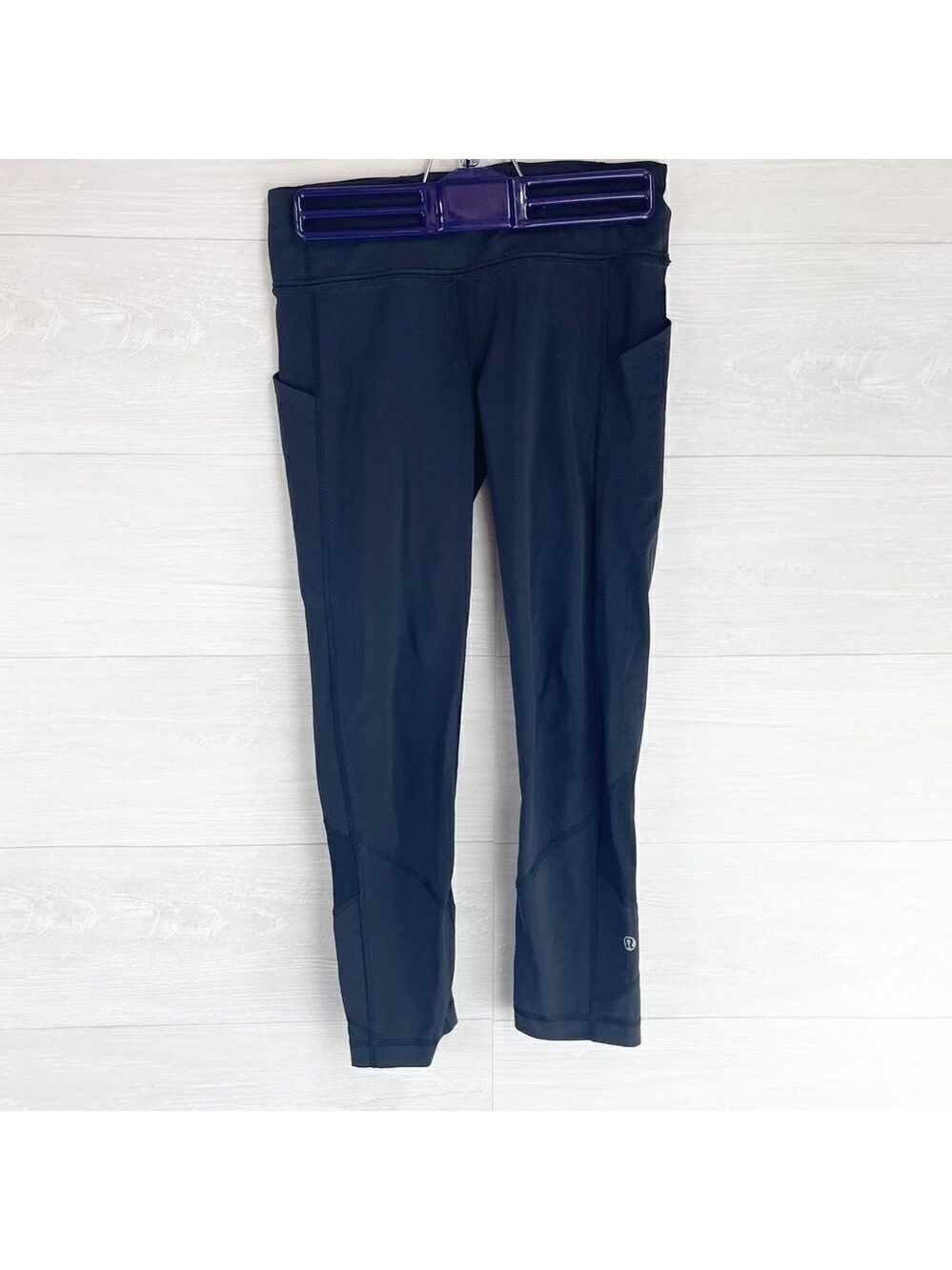 Lululemon Pace Rival Crop Full-On Luxtreme 22" Mid-Rise Leggings